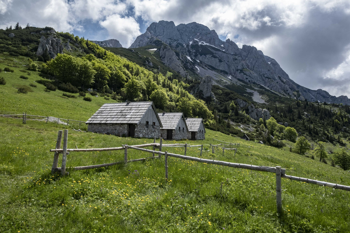 Maglic Peak- Trnovacko lake Round Trip